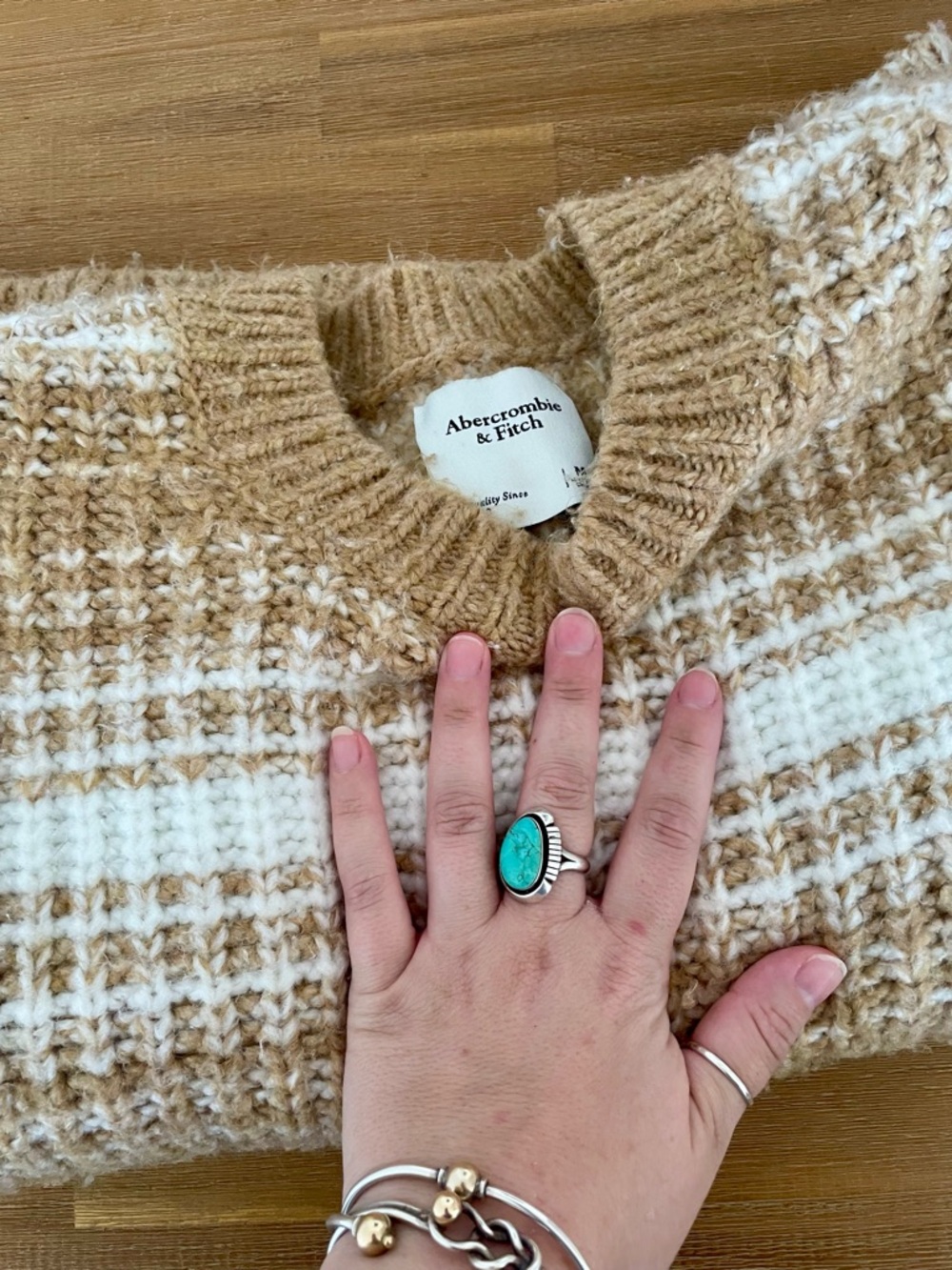 Abercrombie & Fitch Cream and Tan Textured Crewneck Sweater